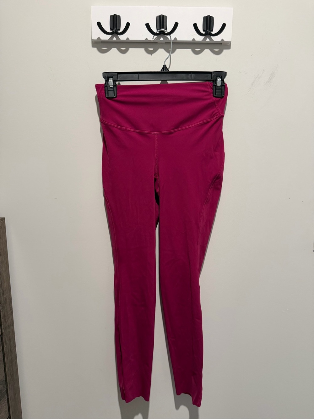 Lululemon High-Waist Women's Active Leggings in Fuchsia